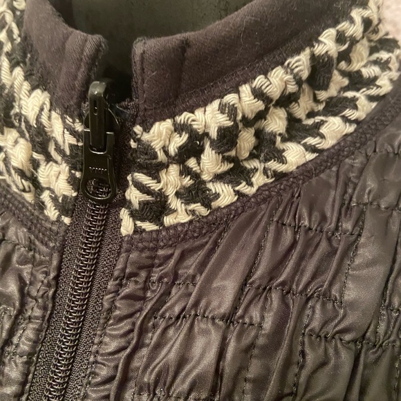 Lana Sport Reversible Vest -Petite - Picture 4 of 10